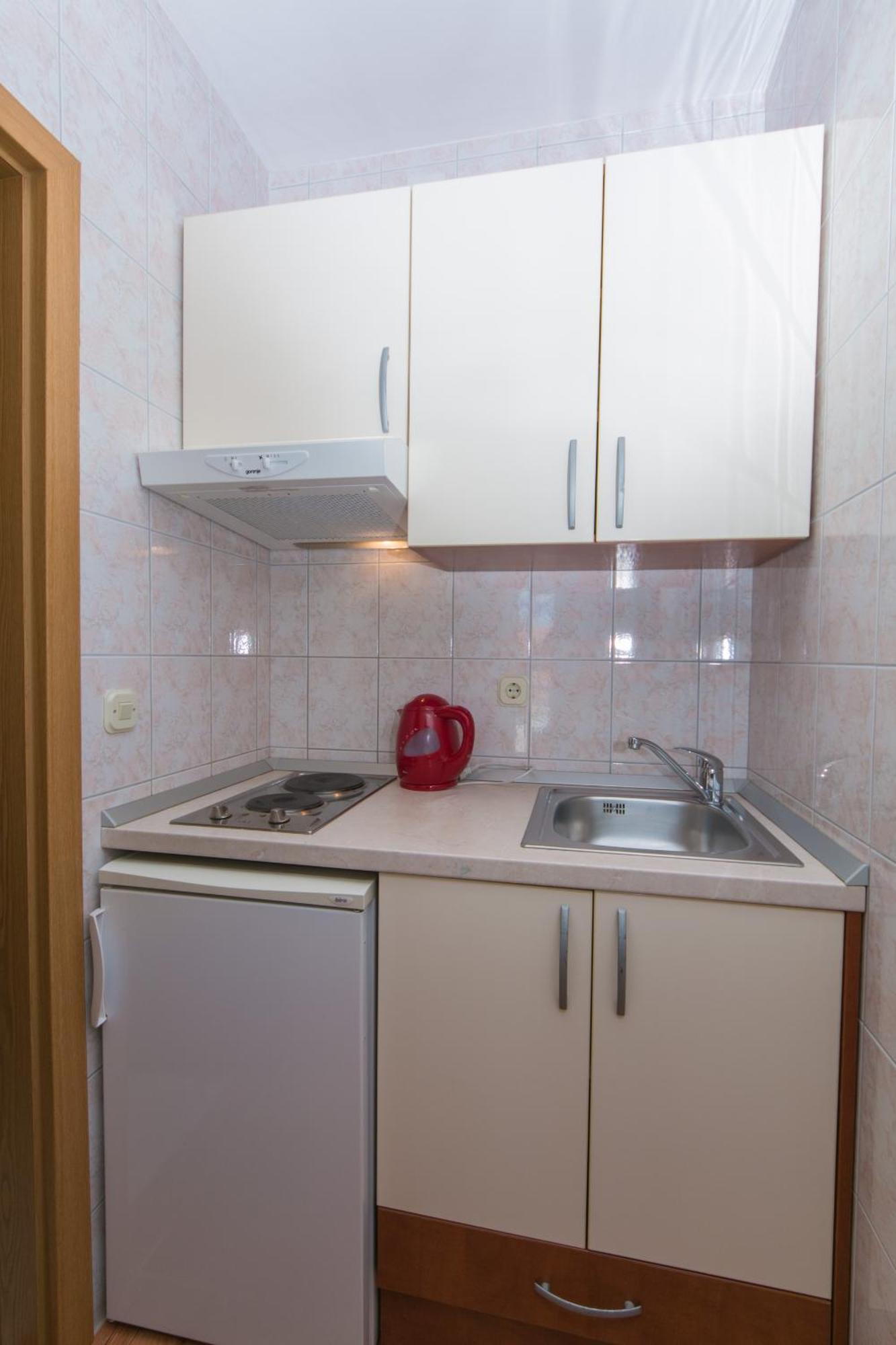 Apartments And Rooms By The Sea Brela, Makarska - 2752 객실 사진