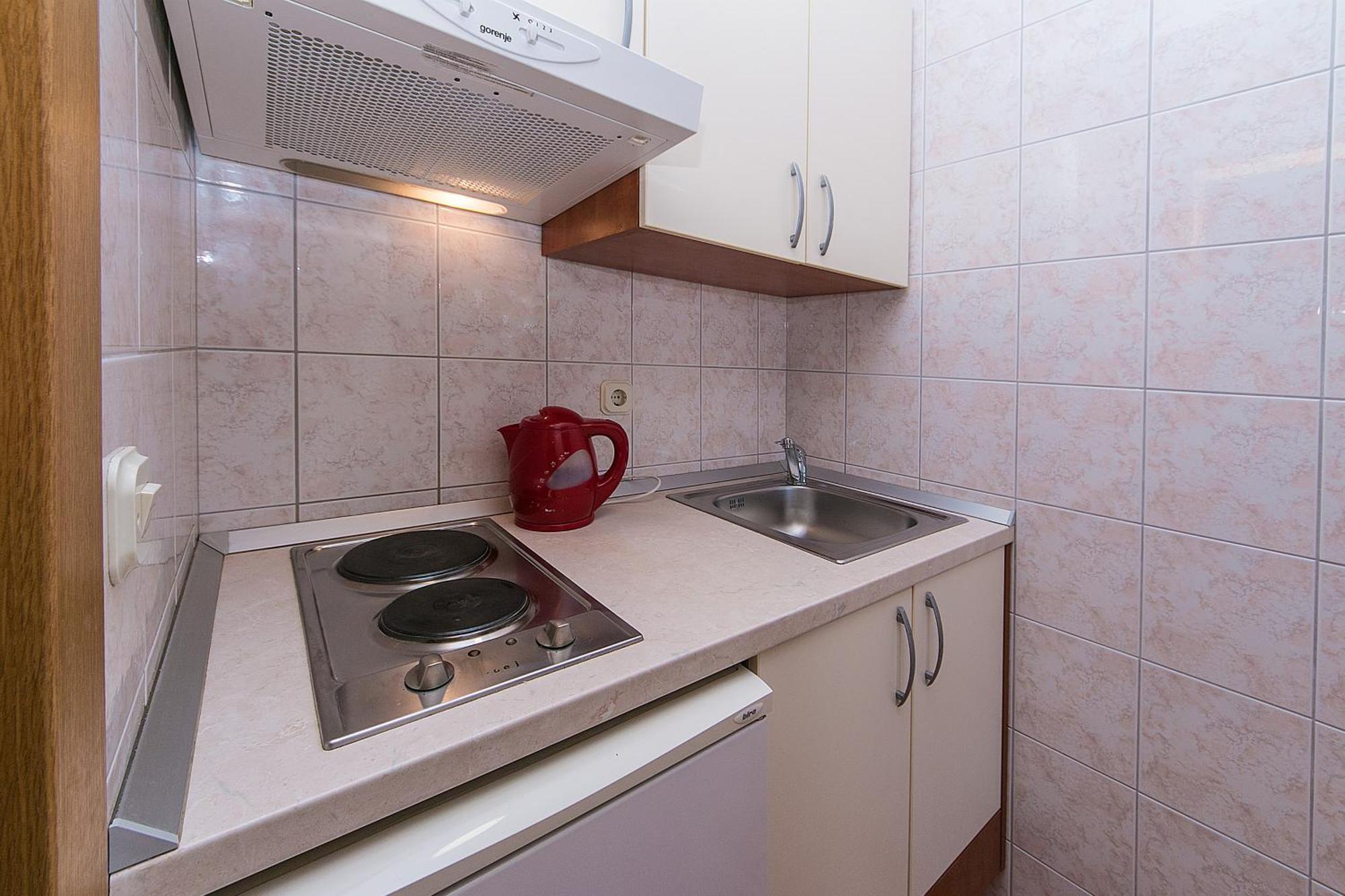 Apartments And Rooms By The Sea Brela, Makarska - 2752 외부 사진
