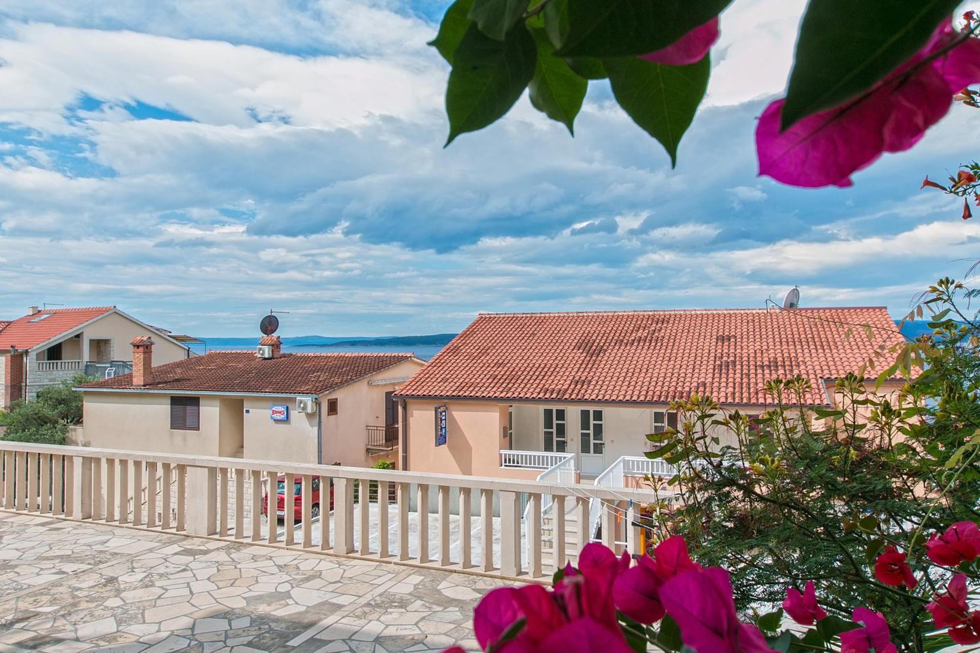 Apartments And Rooms By The Sea Brela, Makarska - 2752 외부 사진